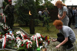 dsc_8936 copy.jpg-Wołyń, pomnik