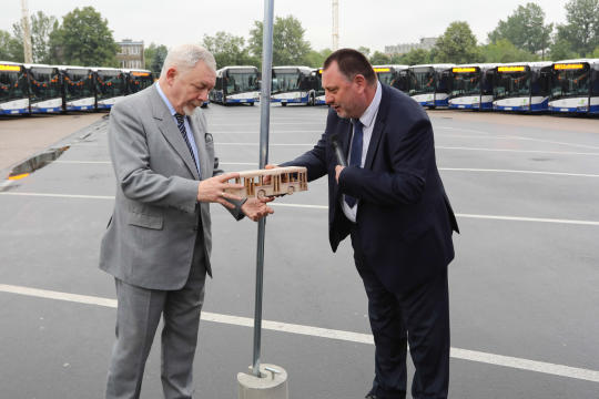 bs_kr_pl_20180719_img_0056.jpg-nowe autobusy