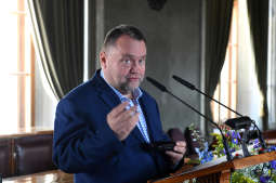 dsc_2494 copy.jpg-OWHC