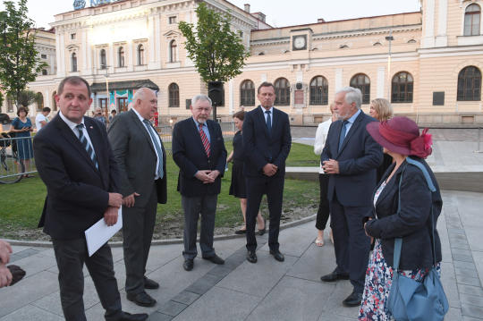 dsc_2785 copy.jpg-pomnik Ryszard Kukliński