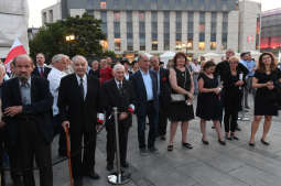 dsc_2804 copy.jpg-pomnik Ryszard Kukliński