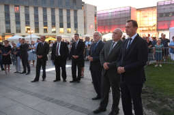 dsc_2863 copy.jpg-pomnik Ryszard Kukliński