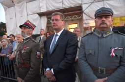 dsc_2883 copy.jpg-pomnik Ryszard Kukliński