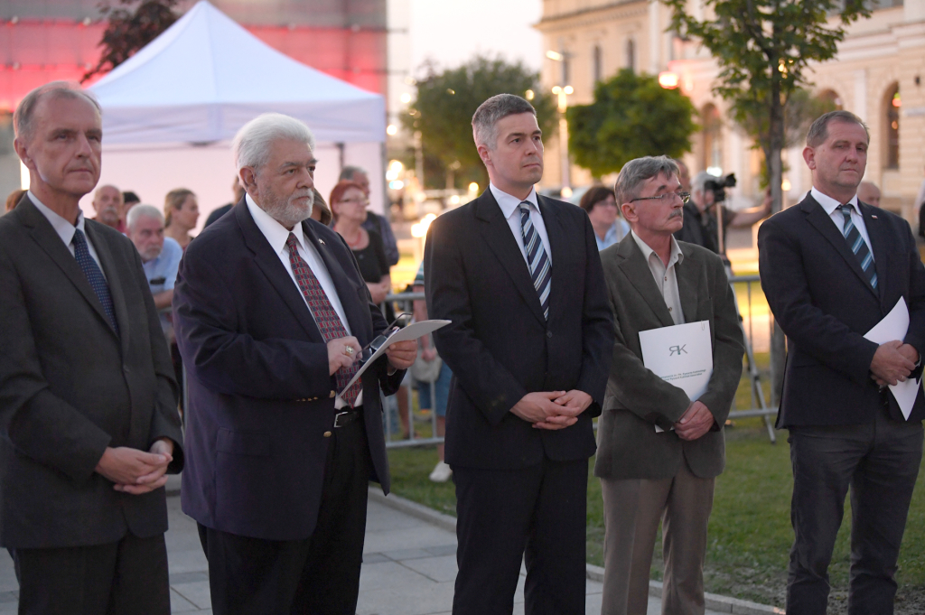 dsc_2894 copy.jpg-pomnik Ryszard Kukliński  Autor: W. Majka