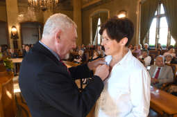 dsc_2594 copy.jpg-Honoris Gratia