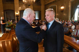 dsc_2601 copy.jpg-Honoris Gratia