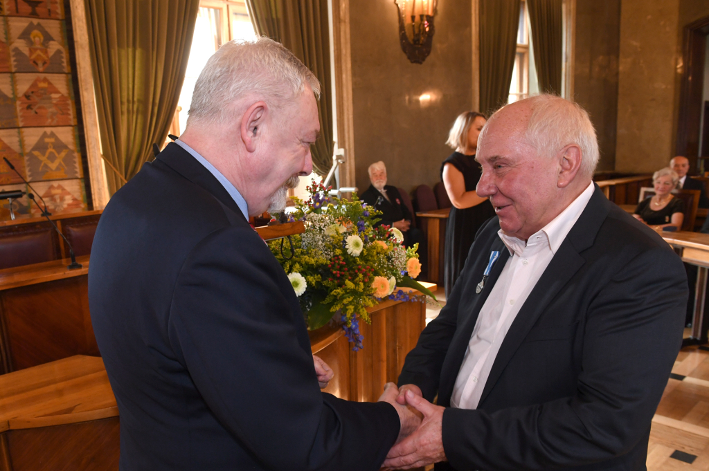 dsc_2636 copy.jpg-Honoris Gratia  Autor: W. Majka