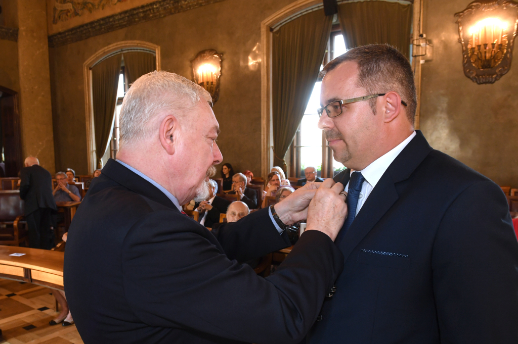 dsc_2638 copy.jpg-Honoris Gratia  Autor: W. Majka