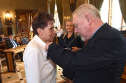 dsc_2645 copy.jpg-Honoris Gratia