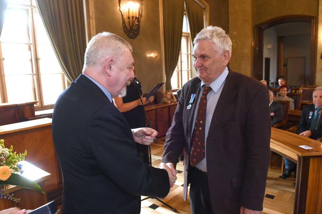 dsc_2652 copy.jpg-Honoris Gratia  Autor: W. Majka