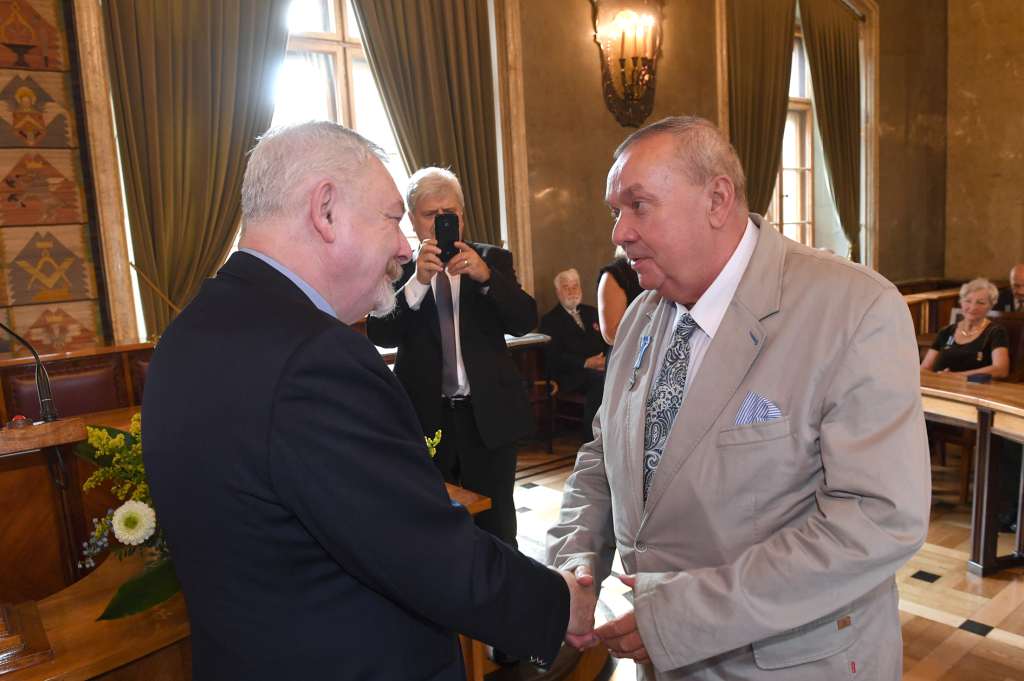 dsc_2672 copy.jpg-Honoris Gratia  Autor: W. Majka