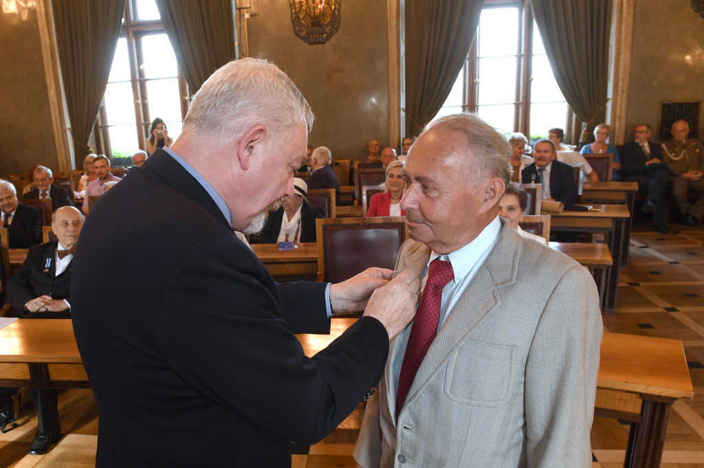 dsc_2673 copy.jpg-Honoris Gratia  Autor: W. Majka