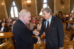 dsc_2677 copy.jpg-Honoris Gratia