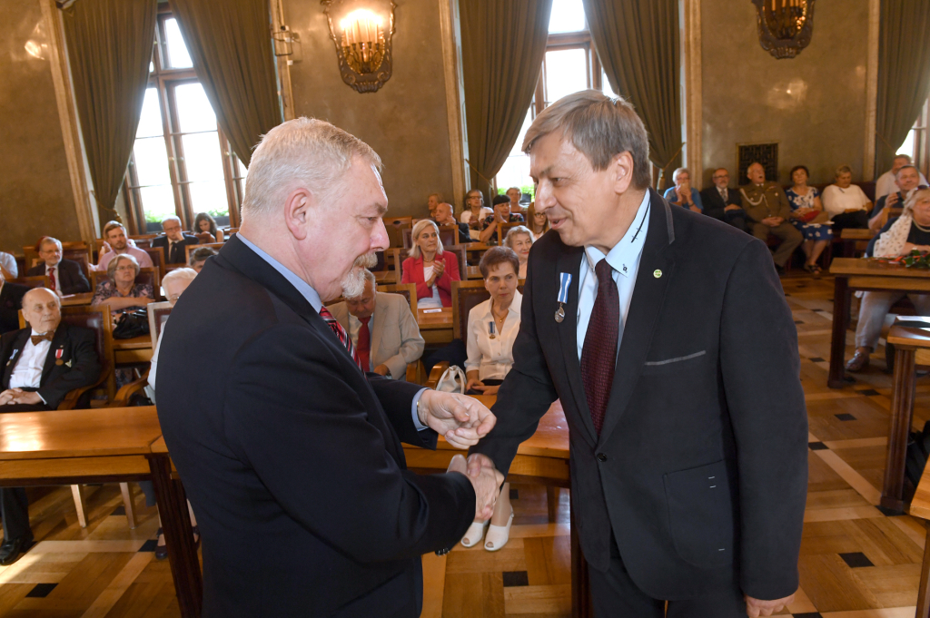 dsc_2677 copy.jpg-Honoris Gratia  Autor: W. Majka