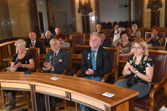 dsc_2686 copy.jpg-Honoris Gratia