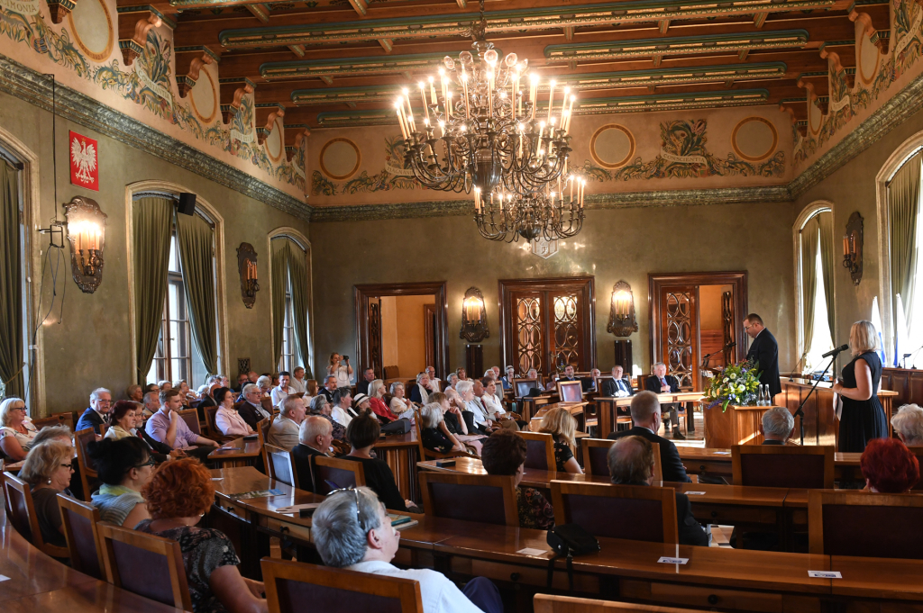 dsc_2698 copy.jpg-Honoris Gratia  Autor: W. Majka