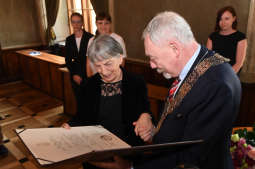 dsc_3299 copy.jpg-Honorowe Obywatelstwo Biserce Rajčić Januszowi Skalskiemu