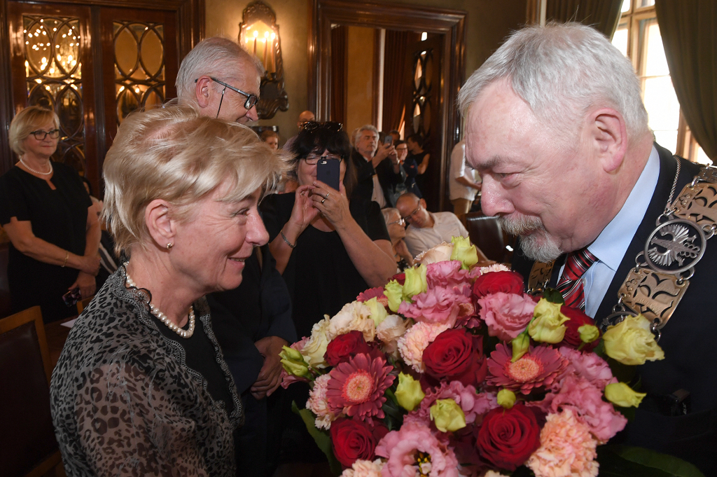 dsc_3375 copy.jpg-Honorowe Obywatelstwo Biserce Rajčić Januszowi Skalskiemu  Autor: W. Majka