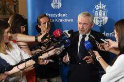 dsc_4373 copy.jpg-Briefing