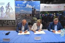 dsc_5649 copy.jpg-Lang Team