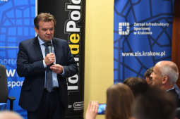 dsc_5680 copy.jpg-Lang Team