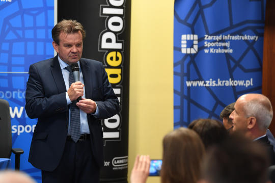 dsc_5680 copy.jpg-Lang Team