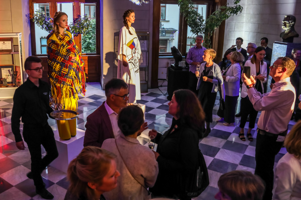 bs_kr_pl_20180613_img_0023.jpg-Spotkanie z uczestnikami kongresu Sieci Miast Kreatywnych UNESCO  Autor: B. Świerzowski