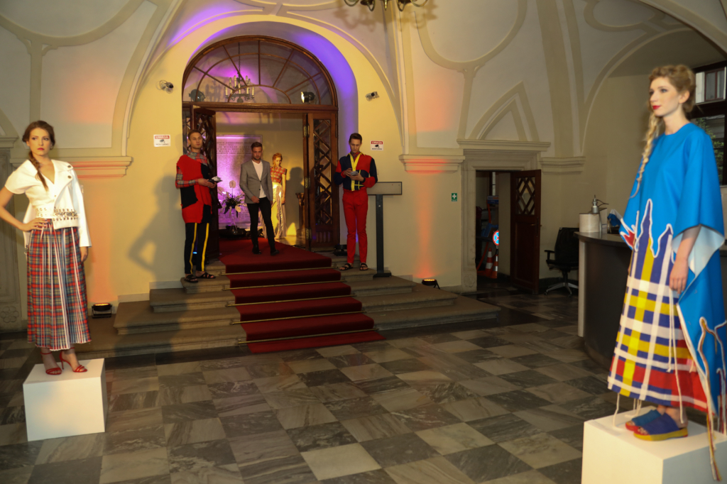 bs_kr_pl_20180613_img_9908.jpg-Spotkanie z uczestnikami kongresu Sieci Miast Kreatywnych UNESCO  Autor: B. Świerzowski