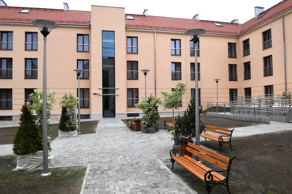 dsc_5766 copy.jpg-Otwarcie nowego pawilonu Domu Pomocy Społecznej im. Ludwika i Anny Helclów  Autor: W. Majka