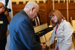 dsc_6041 copy.jpg-Uroczyste wręczenie tytułu „Filantrop Krakowa A. D. 2017”