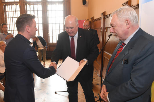 dsc_6125 copy.jpg-Uroczyste wręczenie tytułu „Filantrop Krakowa A. D. 2017”