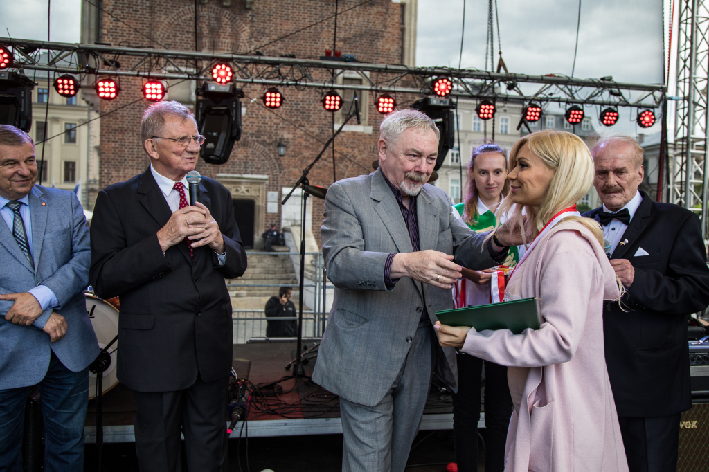 jg_otoprom_20180624_1855.jpg-„Prometeusz  Autor: B. Świerzowski