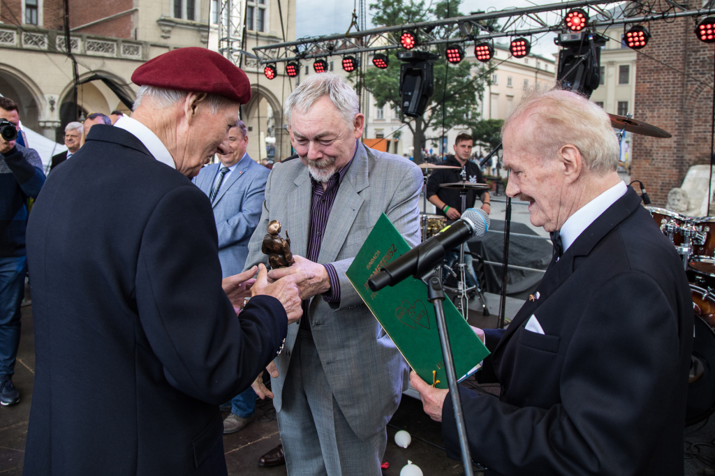 jg_otoprom_20180624_1879.jpg-„Prometeusz  Autor: B. Świerzowski