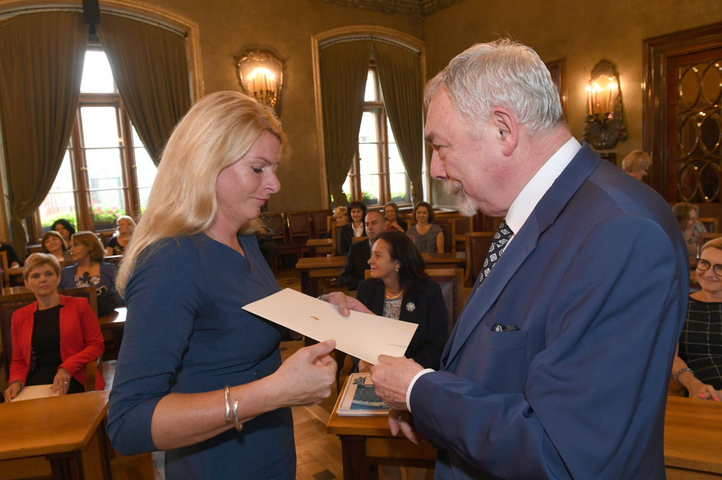 dsc_8319 copy.jpg-dyrektorom szkół  Autor: W. Majka