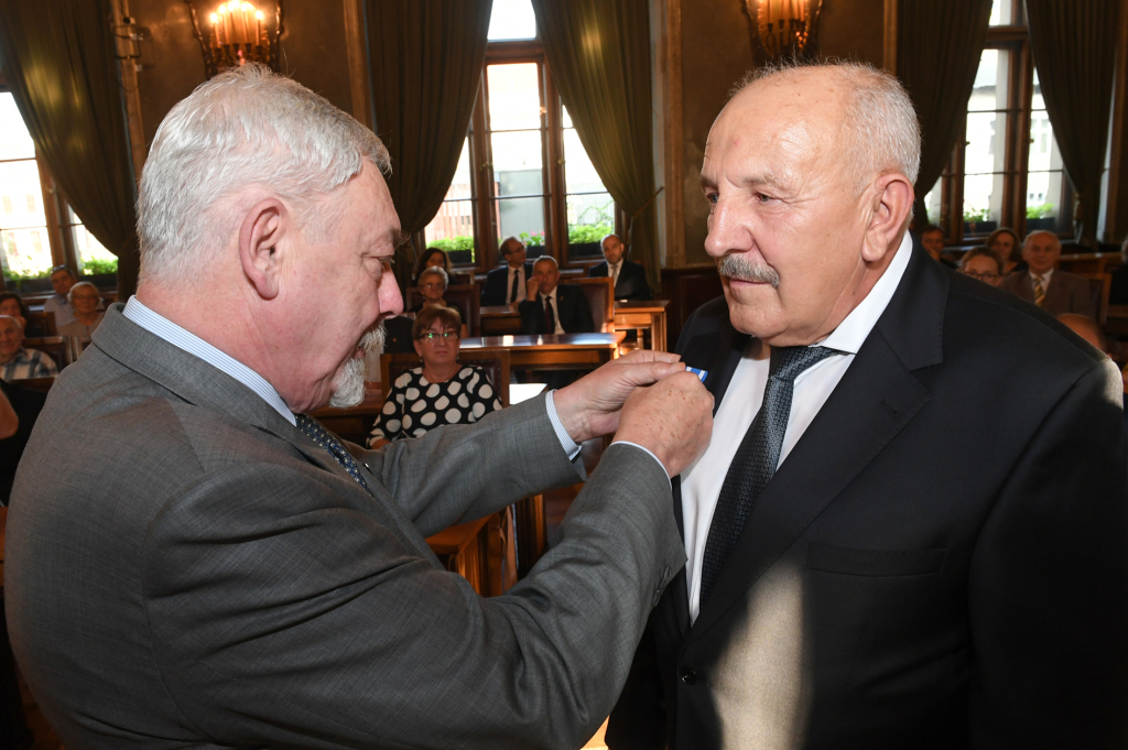 dsc_1354.jpg-Miodobranie  Autor: W. Majka