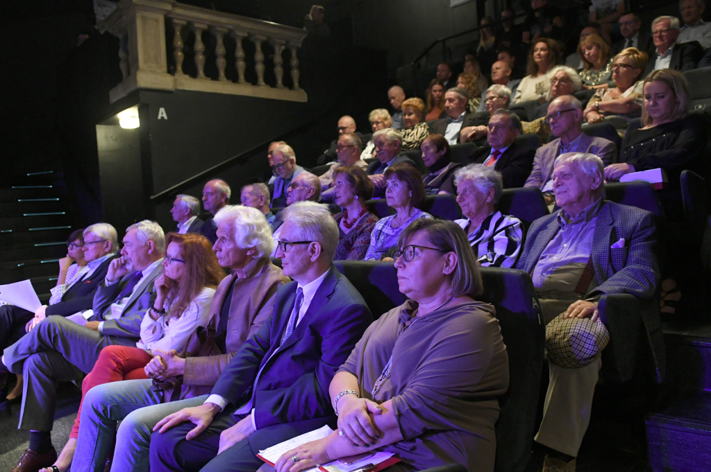 dsc_1526 copy.jpg-Kowadło Andrzej Seweryn  Autor: W. Majka