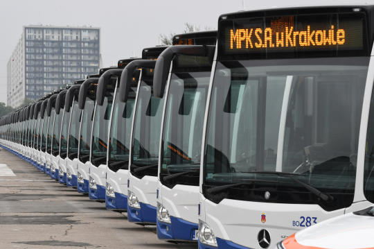 dsc_2471 copy.jpg-86 autobusów Mercedes