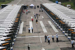 dsc_2577 copy.jpg-86 autobusów Mercedes