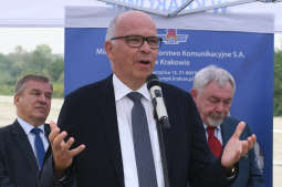 dsc_2741 copy.jpg-86 autobusów Mercedes