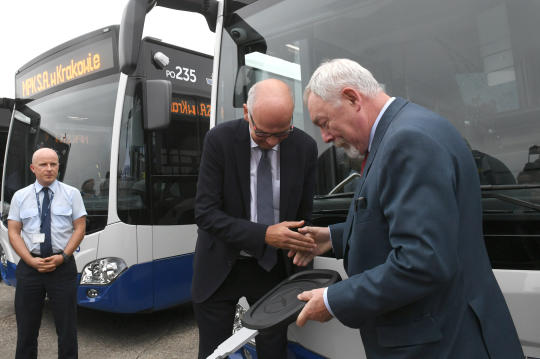 dsc_2766 copy.jpg-86 autobusów Mercedes