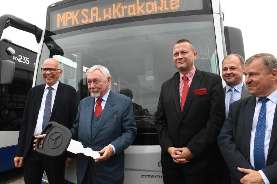 dsc_2790 copy.jpg-86 autobusów Mercedes