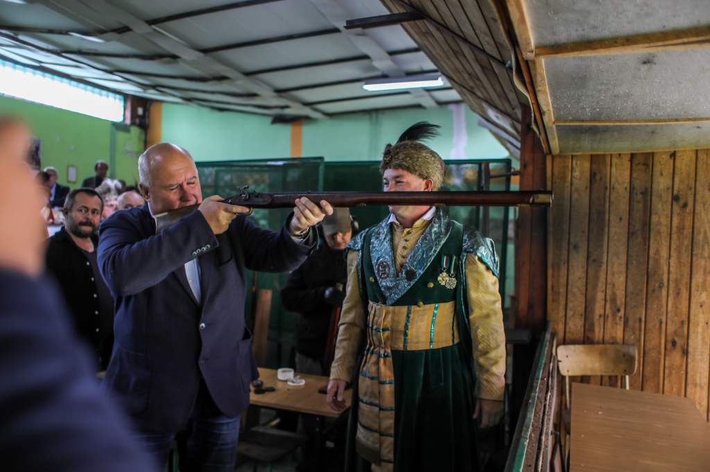 bs-15 września 2018-img_8511.jpg-Strzelanie,Bractwo Kurkowe,Strzelnica,Pasternik,Majchrowski  Autor: B. Świerzowski