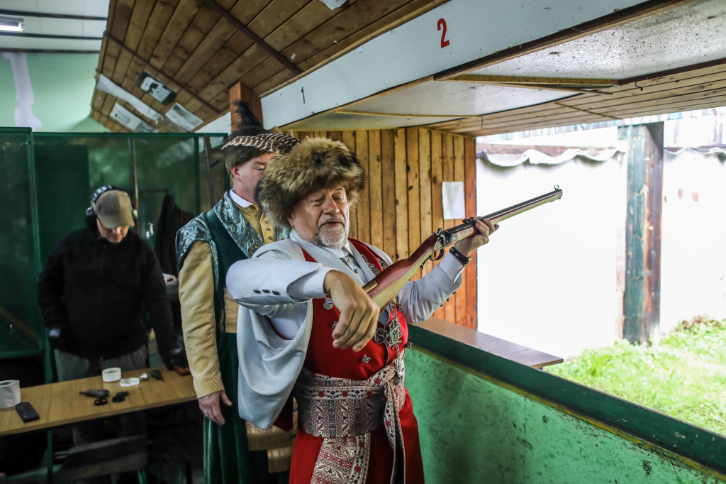 bs-15 września 2018-img_8544.jpg-Strzelanie,Bractwo Kurkowe,Strzelnica,Pasternik,Majchrowski  Autor: B. Świerzowski