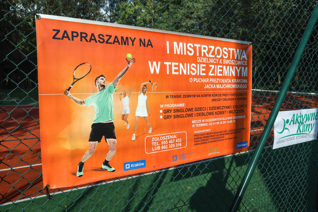 bs-15 września 2018-img_8916.jpg-Tenis,X dzielnica,Kort,Nagrody,Majchrowski  Autor: B. Świerzowski