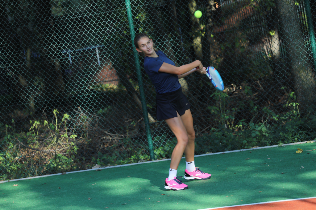 bs-15 września 2018-img_9003.jpg-Tenis,X dzielnica,Kort,Nagrody,Majchrowski  Autor: B. Świerzowski