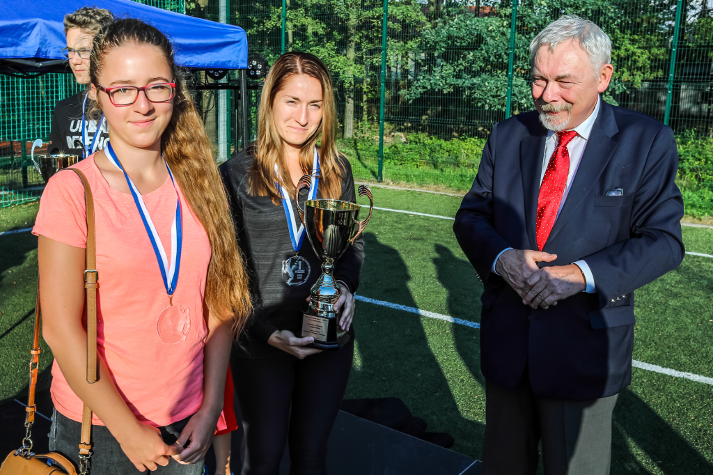 bs-15 września 2018-img_9093.jpg-Tenis,X dzielnica,Kort,Nagrody,Majchrowski  Autor: B. Świerzowski