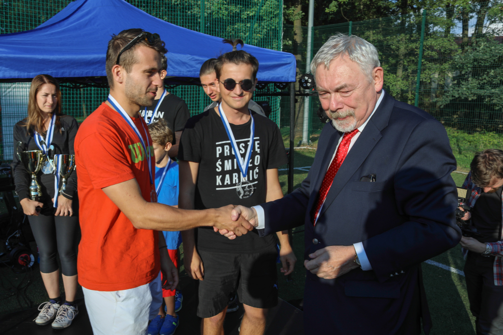 bs-15 września 2018-img_9125.jpg-Tenis,X dzielnica,Kort,Nagrody,Majchrowski  Autor: B. Świerzowski