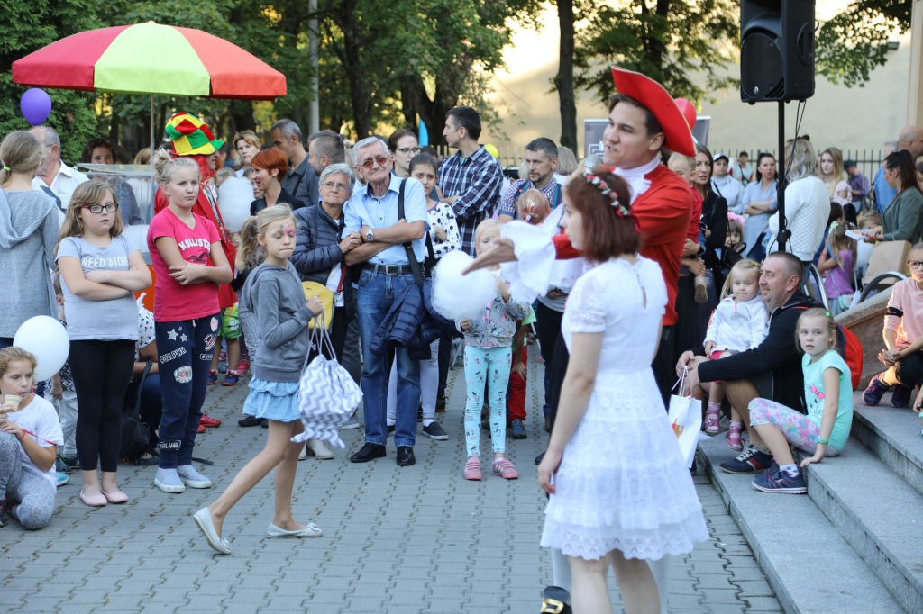 bs-16 września 2018-img_0015.jpg-Teatr ludowy,piknik,Aktorzy,Majchrowski  Autor: B. Świerzowski