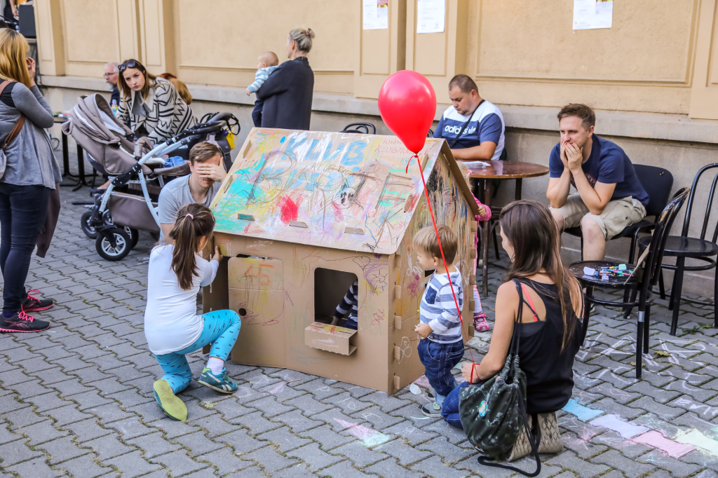 bs-16 września 2018-img_0019.jpg-Teatr ludowy,piknik,Aktorzy,Majchrowski  Autor: B. Świerzowski