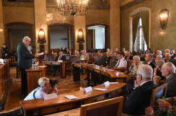 dsc_3917 copy.jpg-„Cracoviae Merenti” Wojciechowi Plewińskiemu i Antoniemu Borg